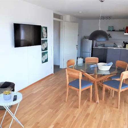 Bodensee Luxus Ferienwohnung Claudia 3 * Φριντρισχάφεν